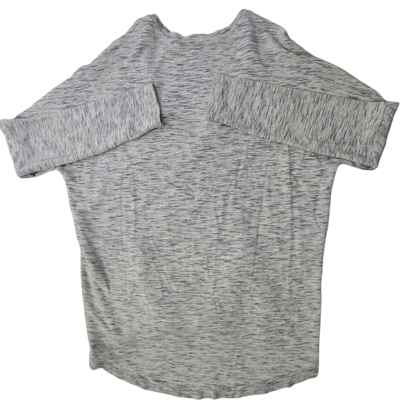 Express Long Sleeve V-Neck Relaxed Fit Hi-Lo Top with Pocket Heather Gray, Small - Picture 7 of 12